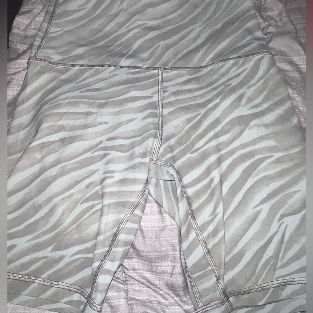 LIKE NEW Lululemon Align Shorts